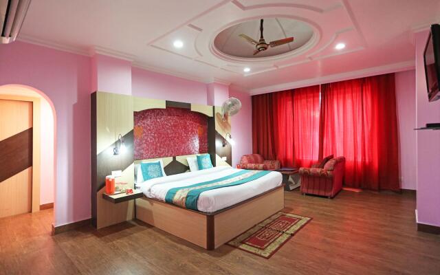 Capital O 4962 Hotel Meridian Palace