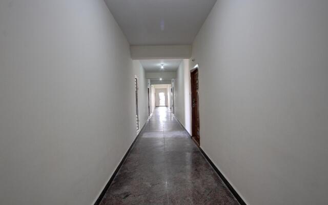 OYO 28428 Ruthira Residency