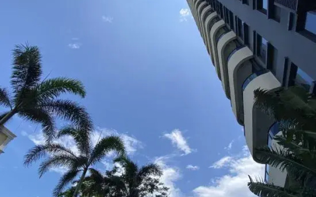 Hotel Clouds