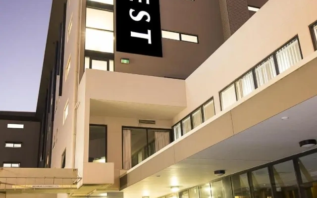 MainStay Suites Mackay