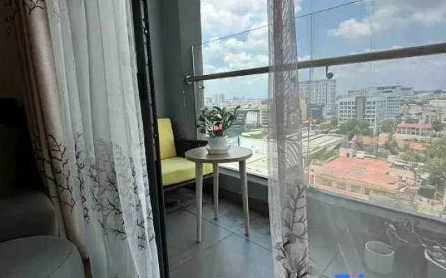 Republic Plaza Apartments