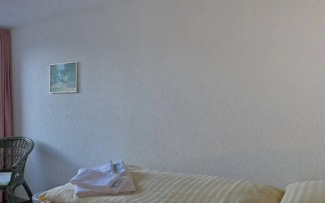 Helene - Inh 28999