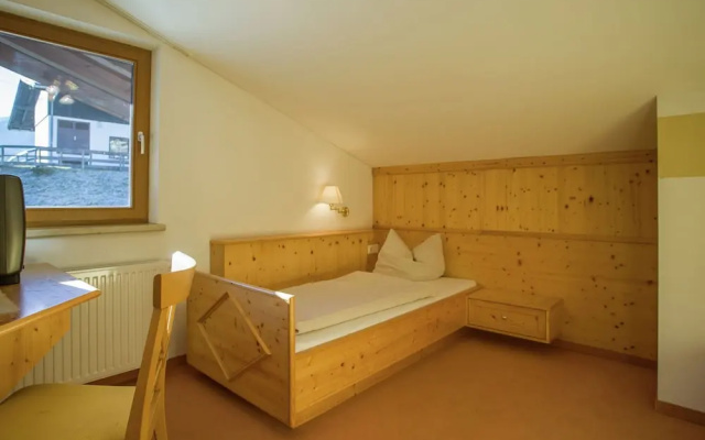Refreshing Holiday Home With Balcony, Ski Storage, Garden