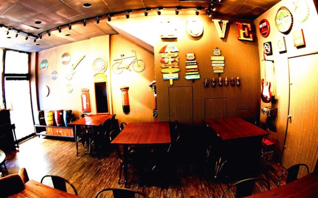Time House Chain Hualien Train Station Hostel