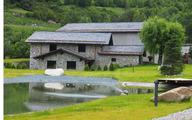 Les Pardines 1819 Mountain Suites & Spa