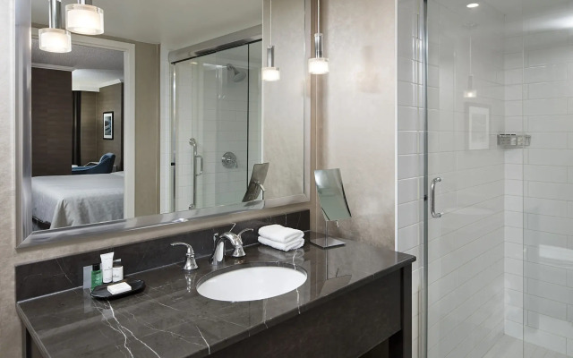 Sheraton Cavalier Calgary Hotel