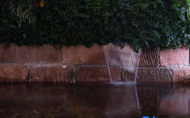 Peifu Residence Designer River - view Hotel