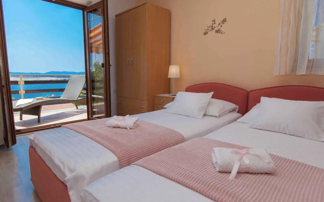 Apartment in Jadranovo 13934