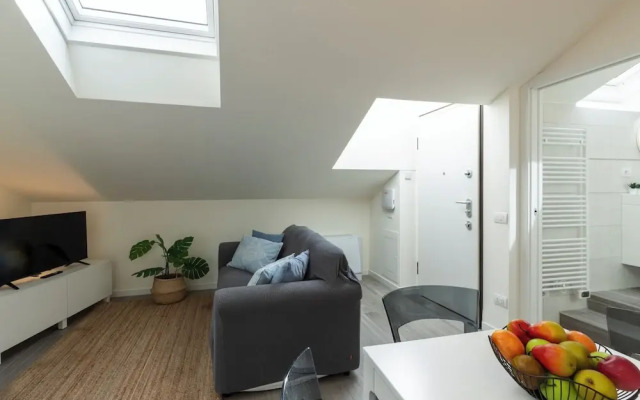 notaMi - Bright Attic M4 - 2 Bedrooms