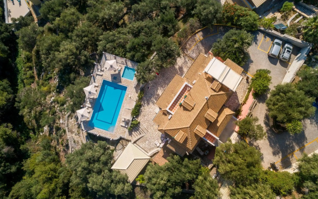 Villa Nestoras