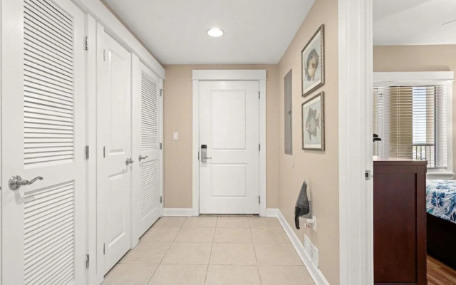 Grand Panama by Blueswell