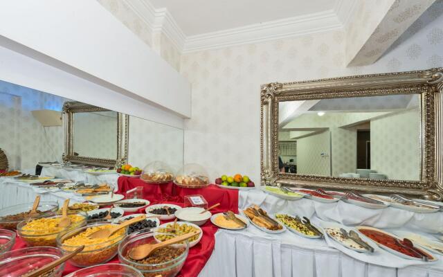 Le Safran Palace
