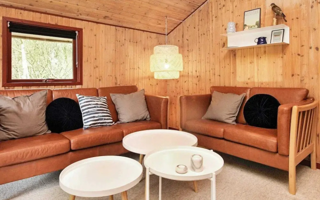 Cozy Holiday Home in Oksbøl near Swim Friendly Beach
