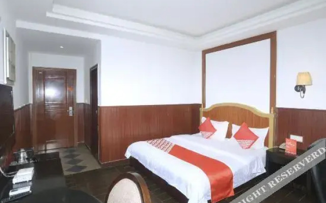 OYO儋州旗发商务旅馆