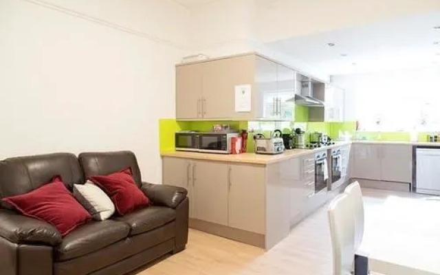 Woodstock Road Apartments (Peymans)