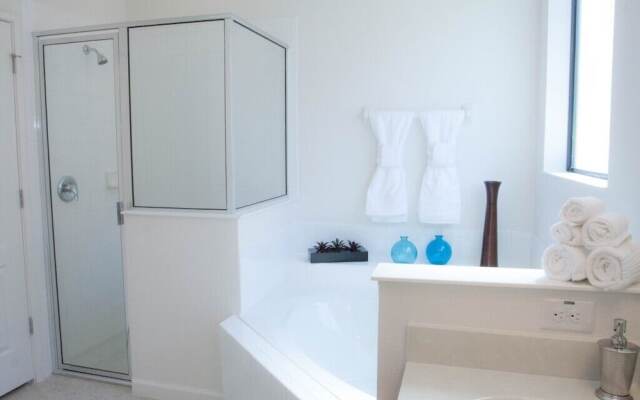 6 bedroom luxury home at Veranda Palms