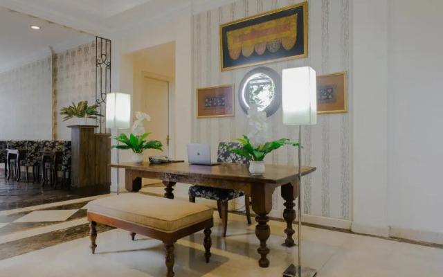 科洛纳德住宅酒店(Colonnade Residences)