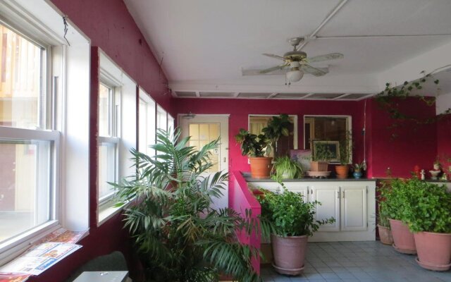 Travelmate Hanoi