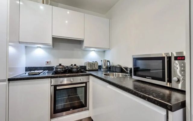 Contemporary Apartment - Liverpool