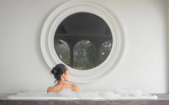 Anona Beachfront Phuket Resort