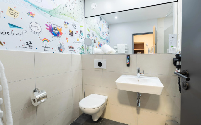 Holiday Inn - the niu, Stream Monchengladbach by IHG