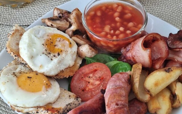 Victoria by Petit Chic