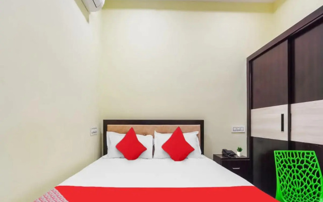Oyo Flagship 807564 Hotel Pvs Grand