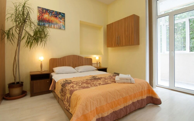 Подол, Константиновская 45