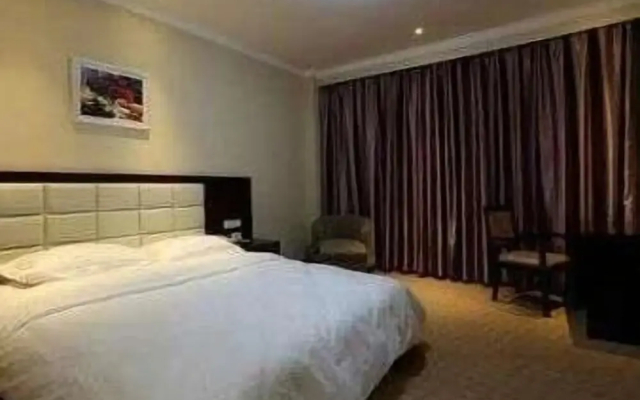 Super 8 by Wyndham Baoji Railway Station