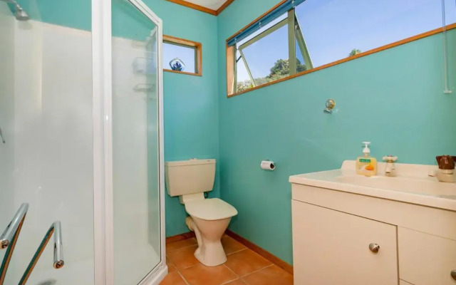 Picturesque on Paku - Tairua Holiday Home
