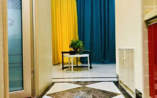 Light Time Apartment (Nanning Wuxiang Headquarters Base Store)
