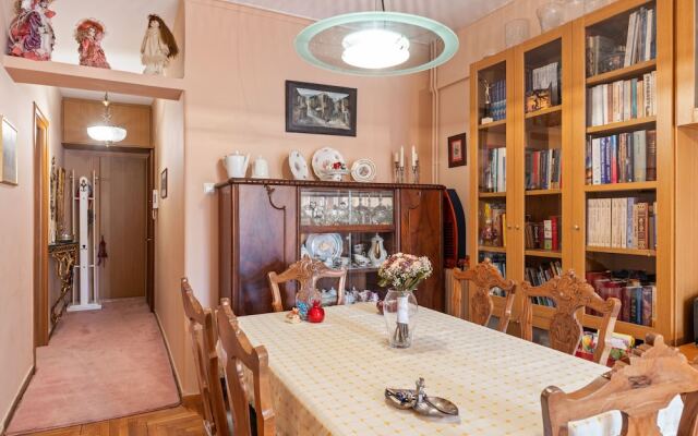 Tasteful Apartment in Athens with Air-Conditioning