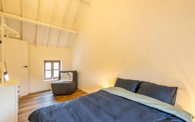 Lush Holiday Home in Vlaanderen With Private Pool