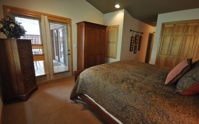 Mountain Harbor #129 4 Bedroom Condo