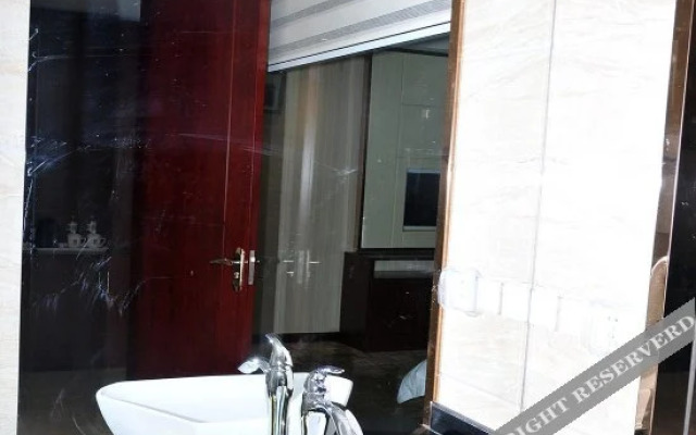 Zhonghao Holiday Hotel
