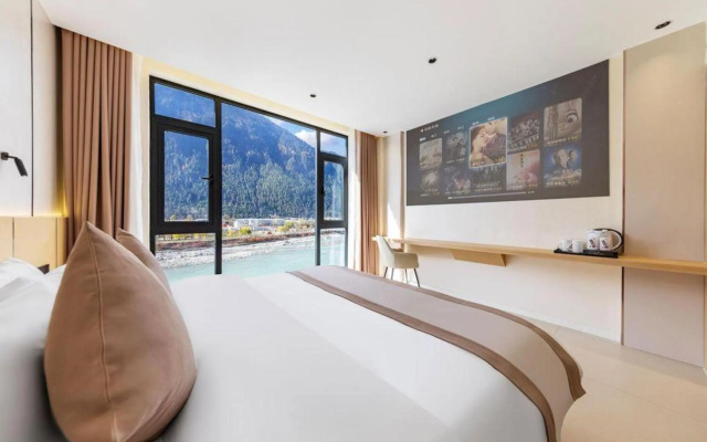 Conch Boutique Hotel