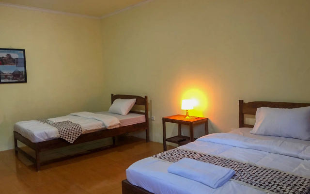 Omah Ngasinan Syariah at Desa Wisata Kembanglimus