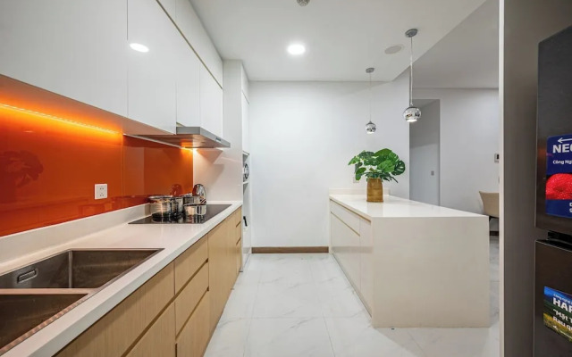 SUNWAH PEARL Premier Residence