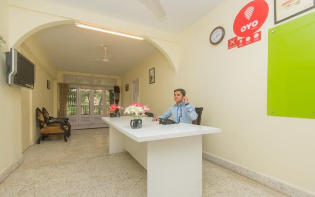 OYO Apartments Malad Raheja Complex Road