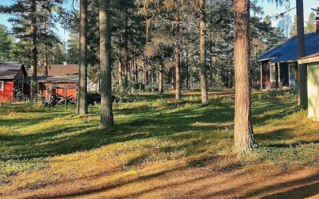 Vintage Forest Retreat-by Traum