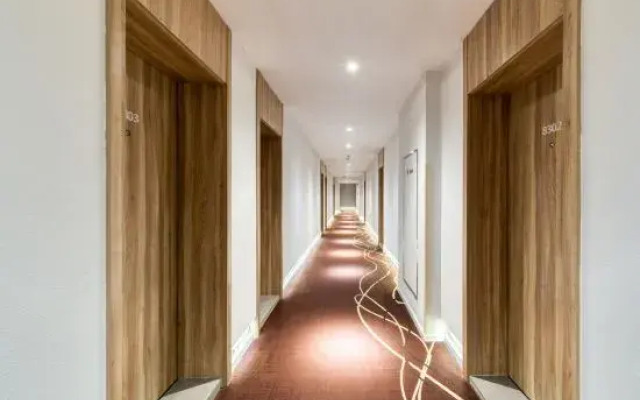 HanTing Hotel (Jiaxing New Culture Plaza)