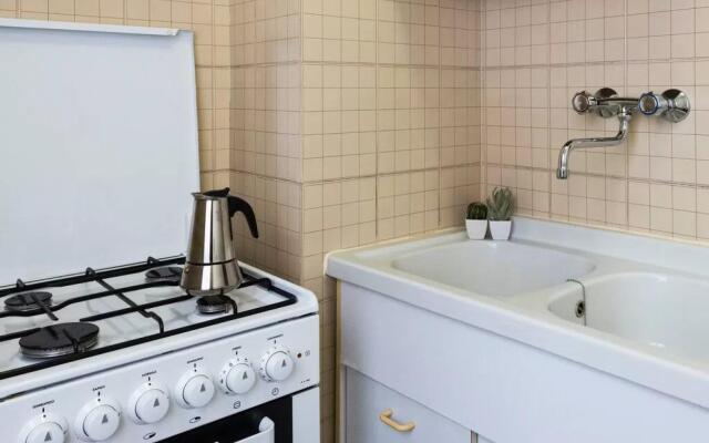 JOIVY Welcoming 1BR apt next to Villa Olmo