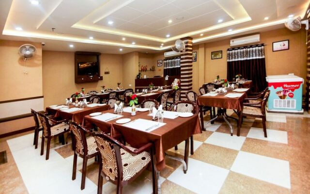 OYO 12363 Hotel Ratan international