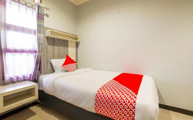 Hotel O The Karins Guesthouse Syariah