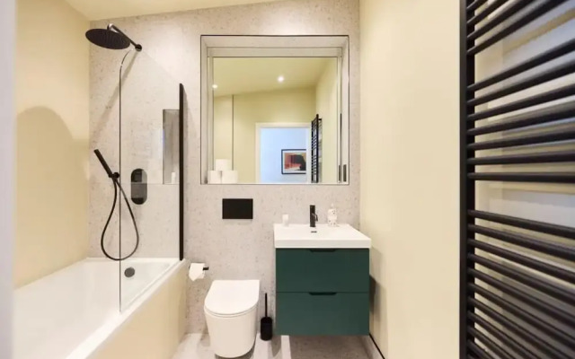 The Woodford Paradise - Homely 2bdr House With Terrace