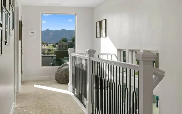 Suncliff Retreat By Redawning