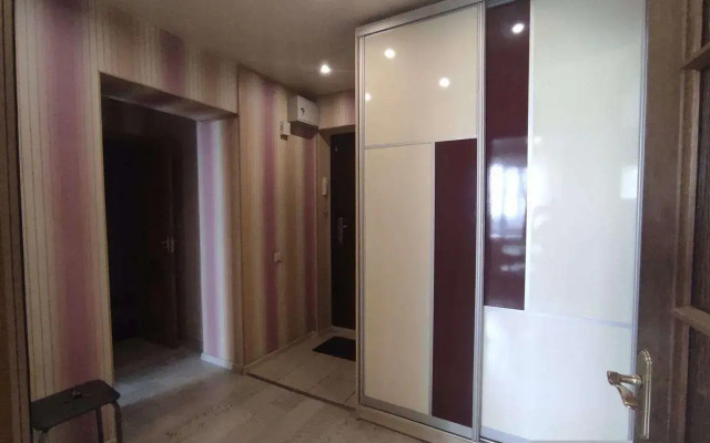 Апартаменты на проспекте Толбухина 21