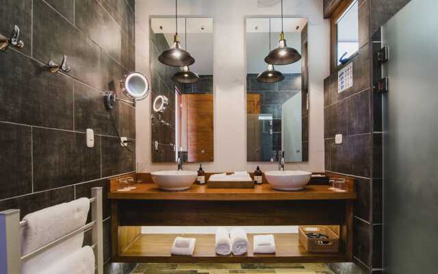 El Silencio Lodge and Spa