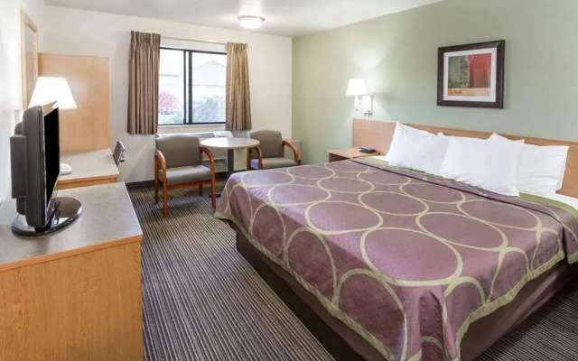 Super 8 By Wyndham Bend