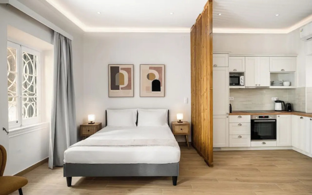 Casa Milonopoulos by Konnect, Studio & Main House